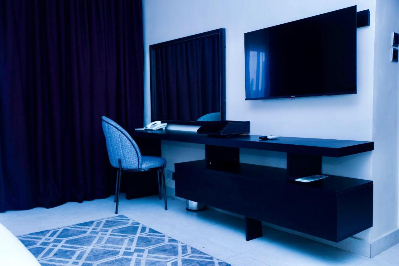 Summerset Continental Hotel Gana Mobushipe Kültér fotó