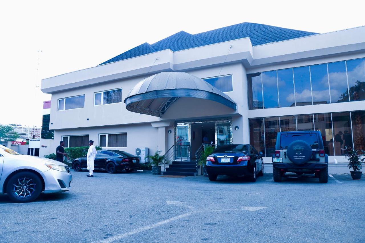 Summerset Continental Hotel Gana Mobushipe Kültér fotó