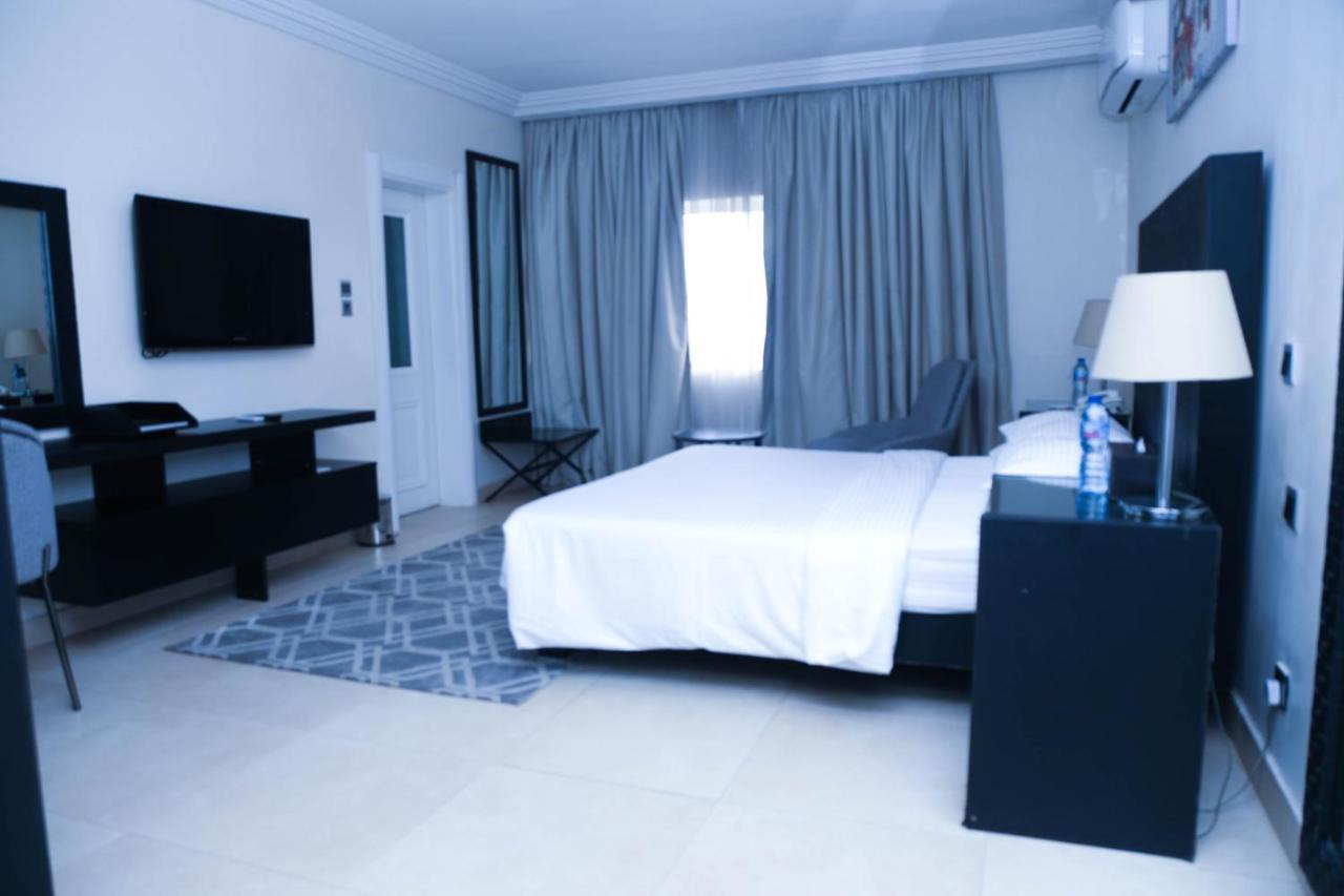 Summerset Continental Hotel Gana Mobushipe Kültér fotó