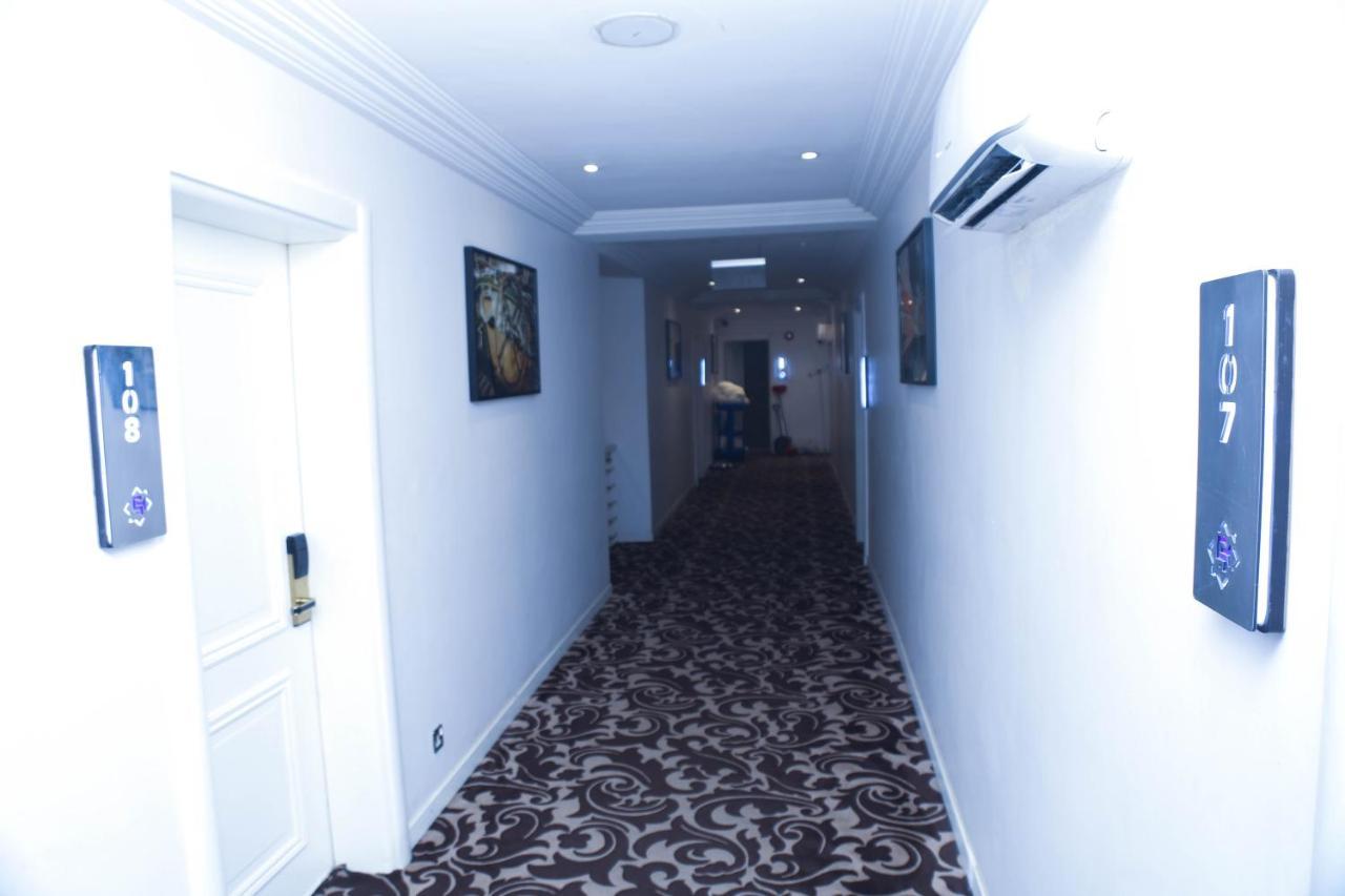 Summerset Continental Hotel Gana Mobushipe Kültér fotó
